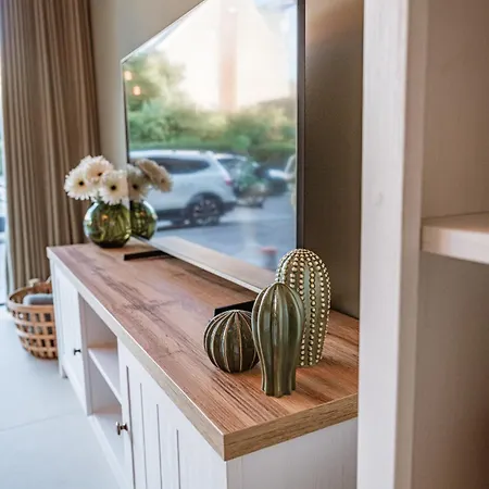 Louise * نيوبورت